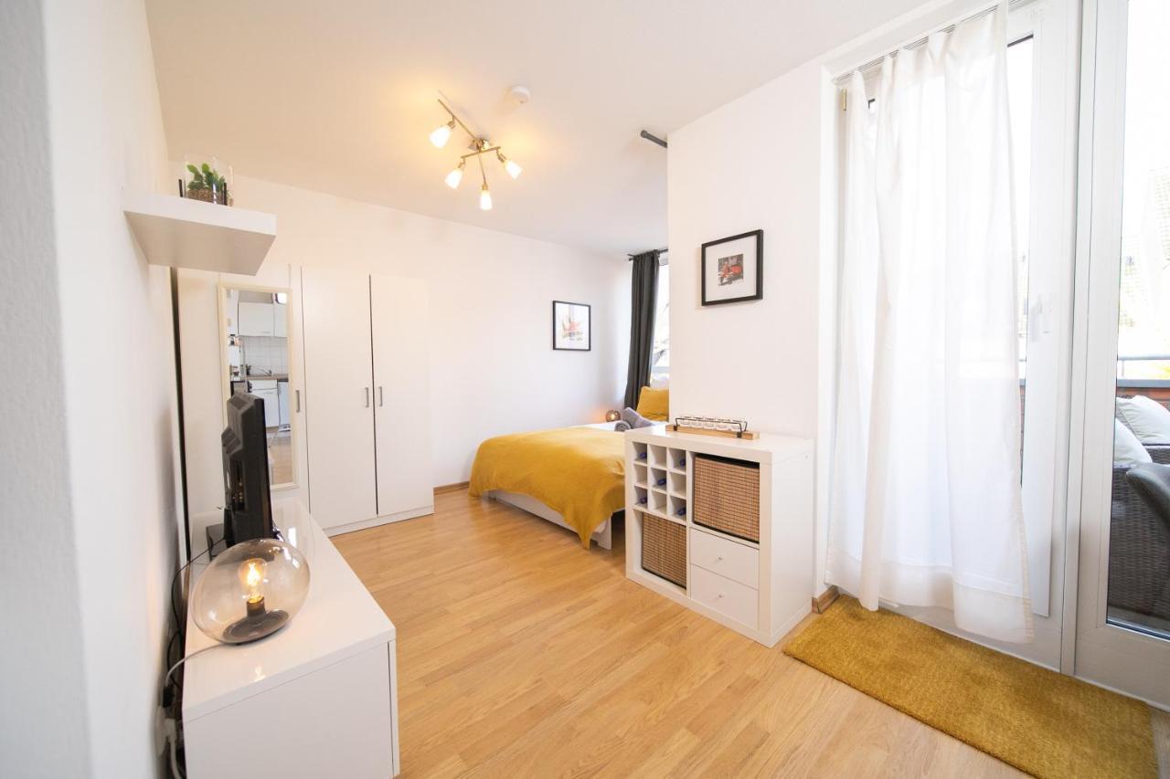 Studio Shiny - Zentral Mit Balkon - Messe - Kueche Нойс Экстерьер фото