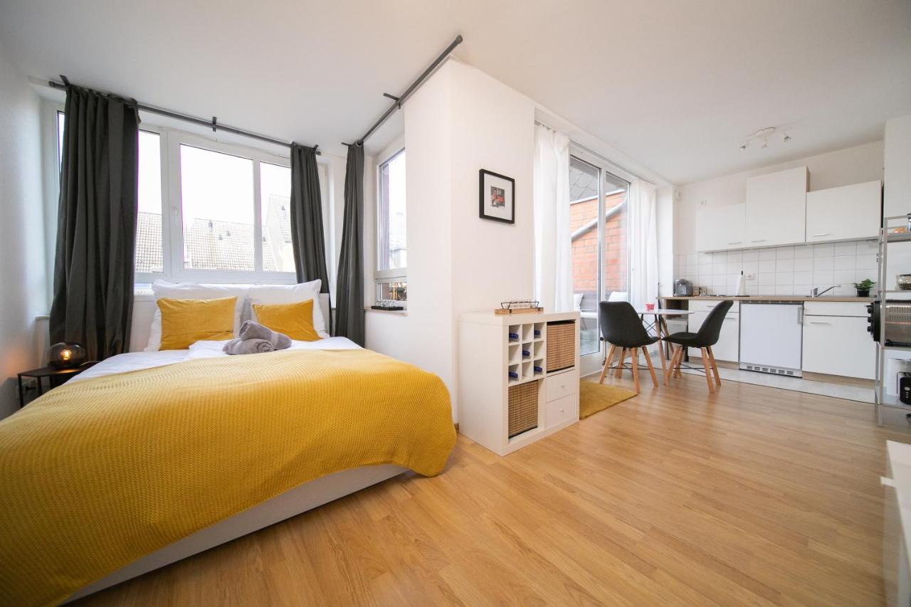 Studio Shiny - Zentral Mit Balkon - Messe - Kueche Нойс Экстерьер фото